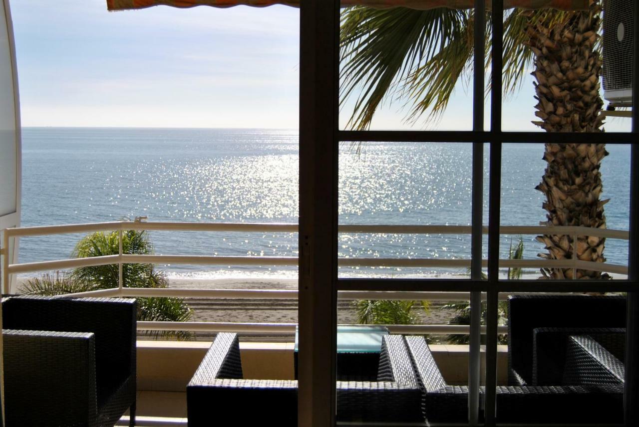 Apartamento Frente Al Mar,Primera Linea Rincón de la Victoria Exteriér fotografie